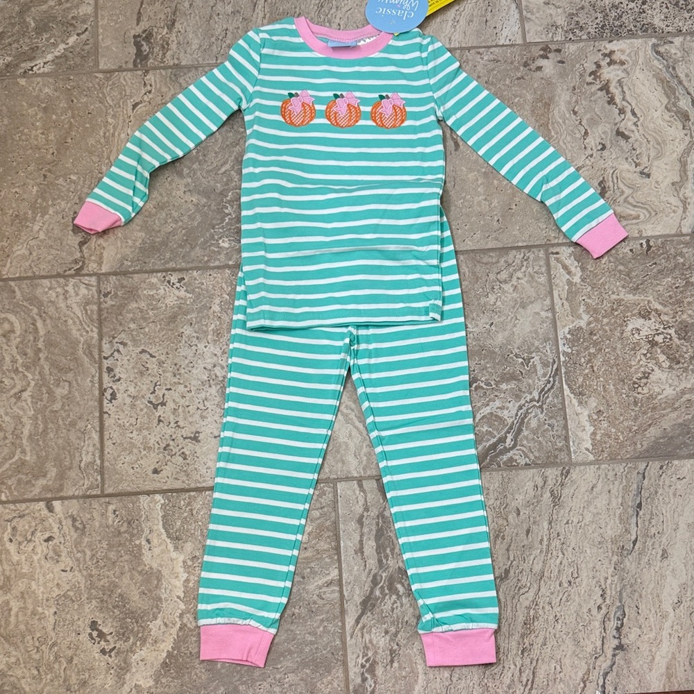 NWT Size 6 Classic Whimsy Mint Striped Pumpkin Appliqué Pajama Set